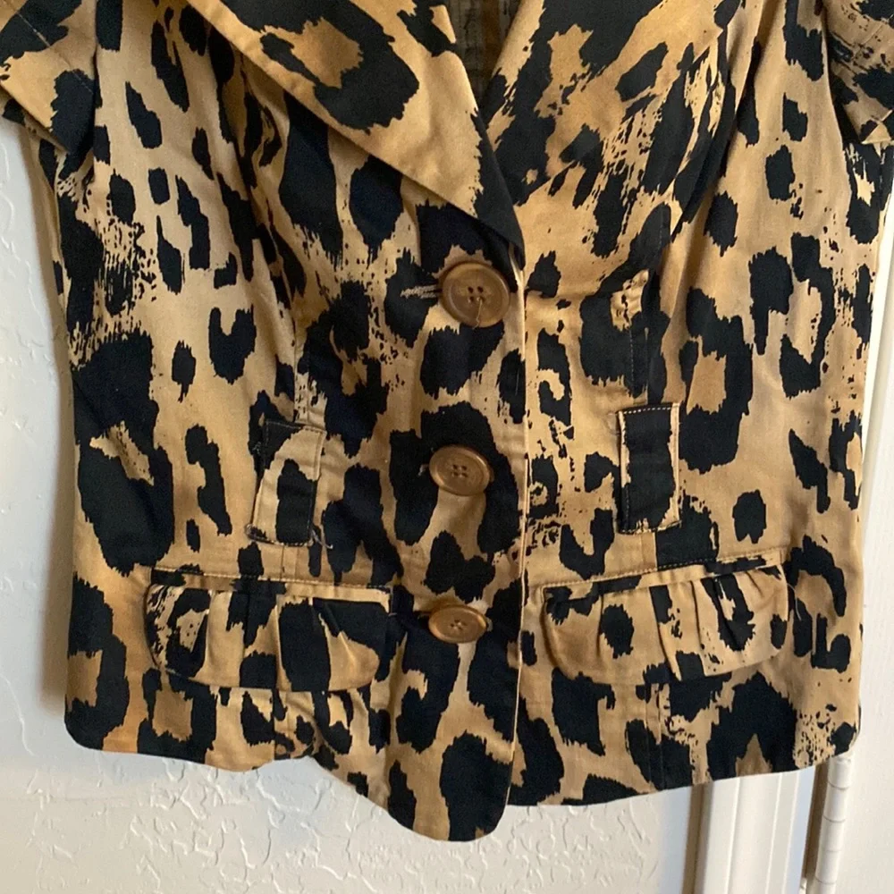 SUNNY LEIGH Animal Print Collar Short Sleeve Blazer/Blouse Size Small - Picture 4 of 10